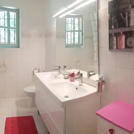 Avec Piscine Privee A Vacheres, 130 M² * Vacheres